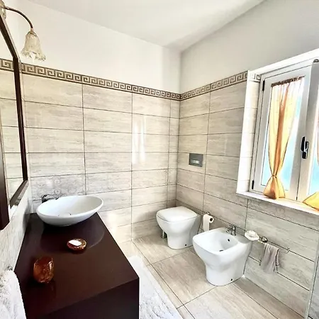 Capovaticano - Unique Sea View - Renaissance Apartment